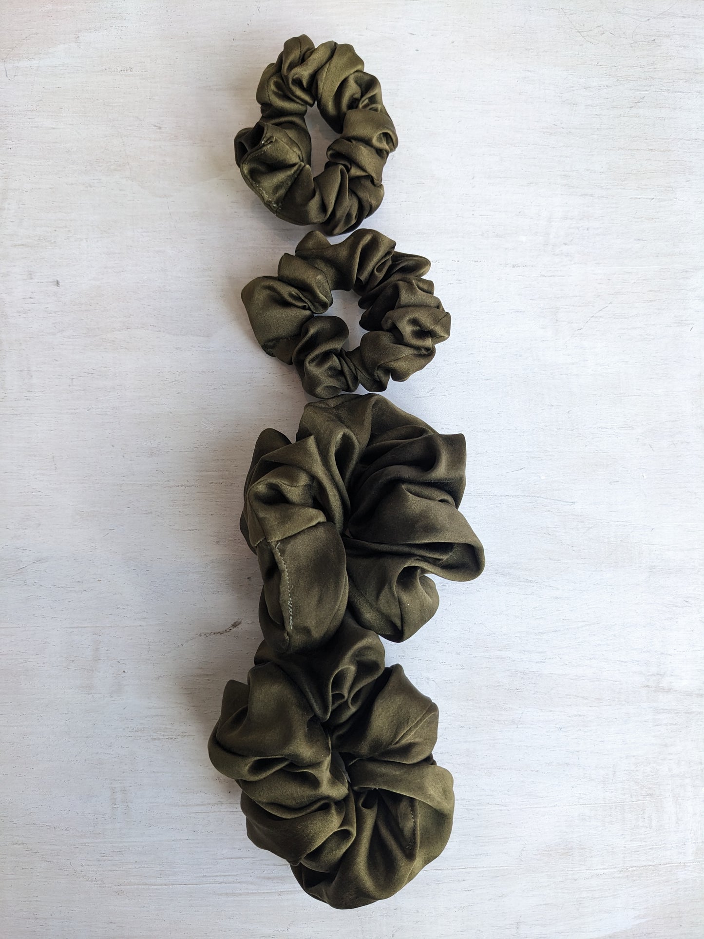 Silk SCRUNCHIE - OLIVE (small and medium)